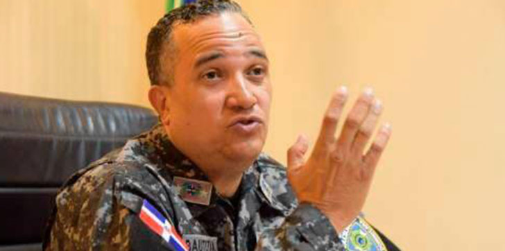 Director-de-la-policia-se-meten