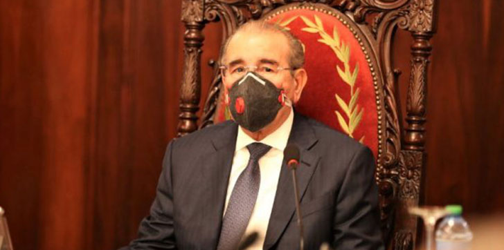 presidente-medina-aplica