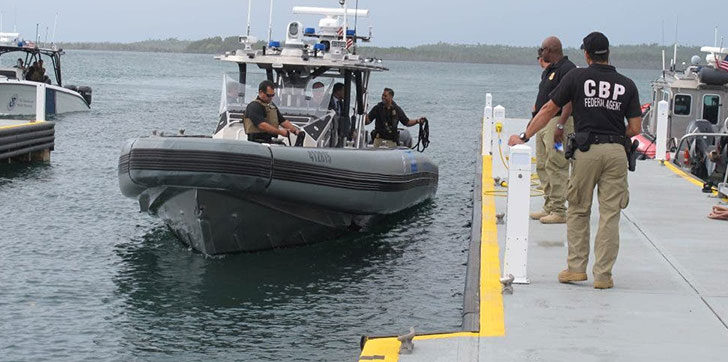 Repatrian-a-20-dominicanos