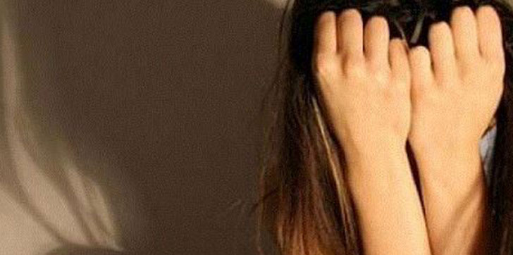 violan-joven-16-años